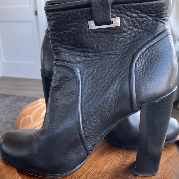 Rachel Zoe Women's Charlie High Heel Bootie Buckle Detail Size 8.5 - Picture 3 of 10